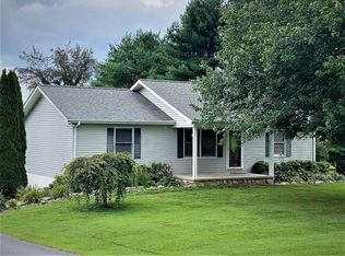 128 Cecil Stockton Ln, Livingston, TN 38570