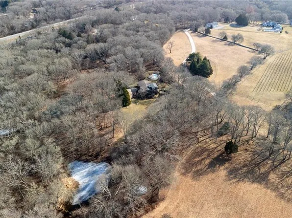 1509 Comd Oliver Hazard Perry Hwy, South Kingstown, RI 02879