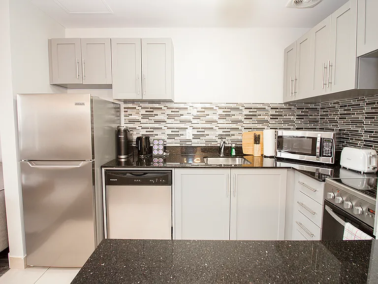 190 Smith St #1503 — Photo 11