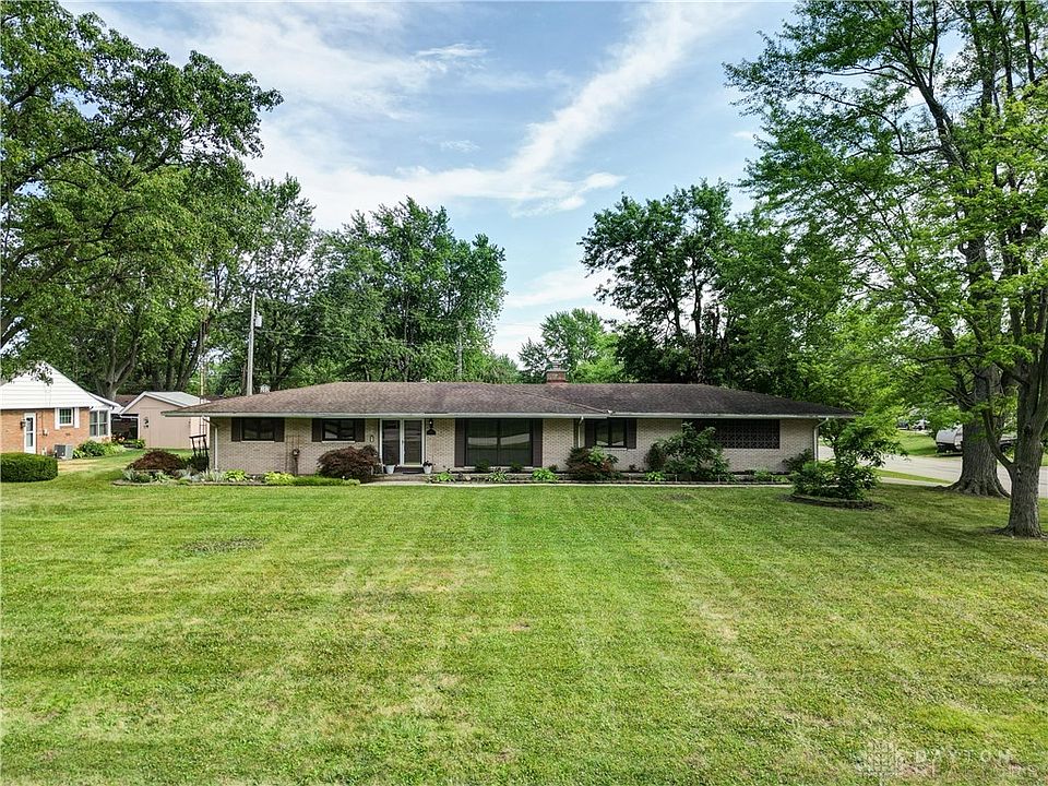 1st image of 201 Hickory Dr