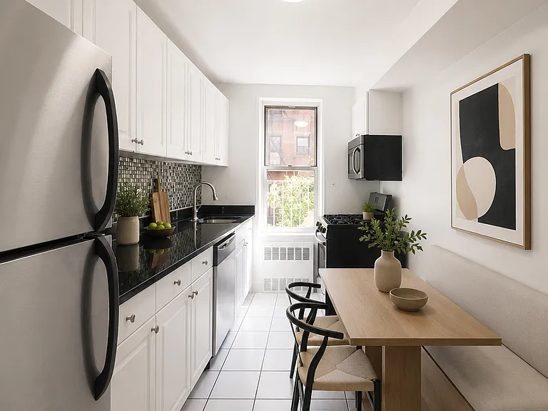 401 W 56th St #2E — Photo 4