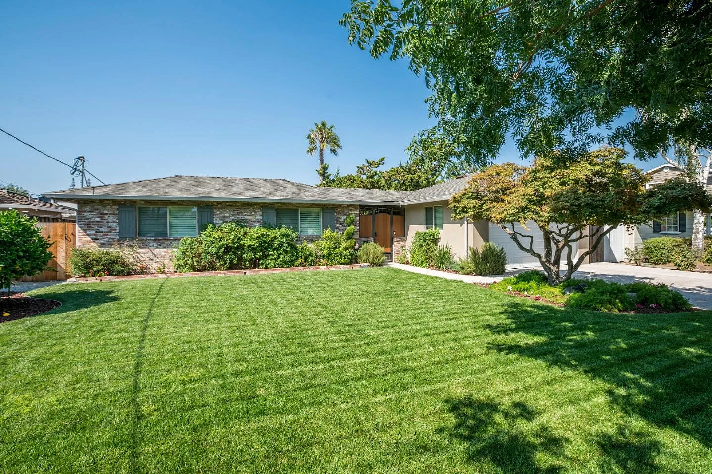 1723 Dolores Dr photo 1