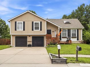 17460 S Agnes St, Gardner, KS 66030