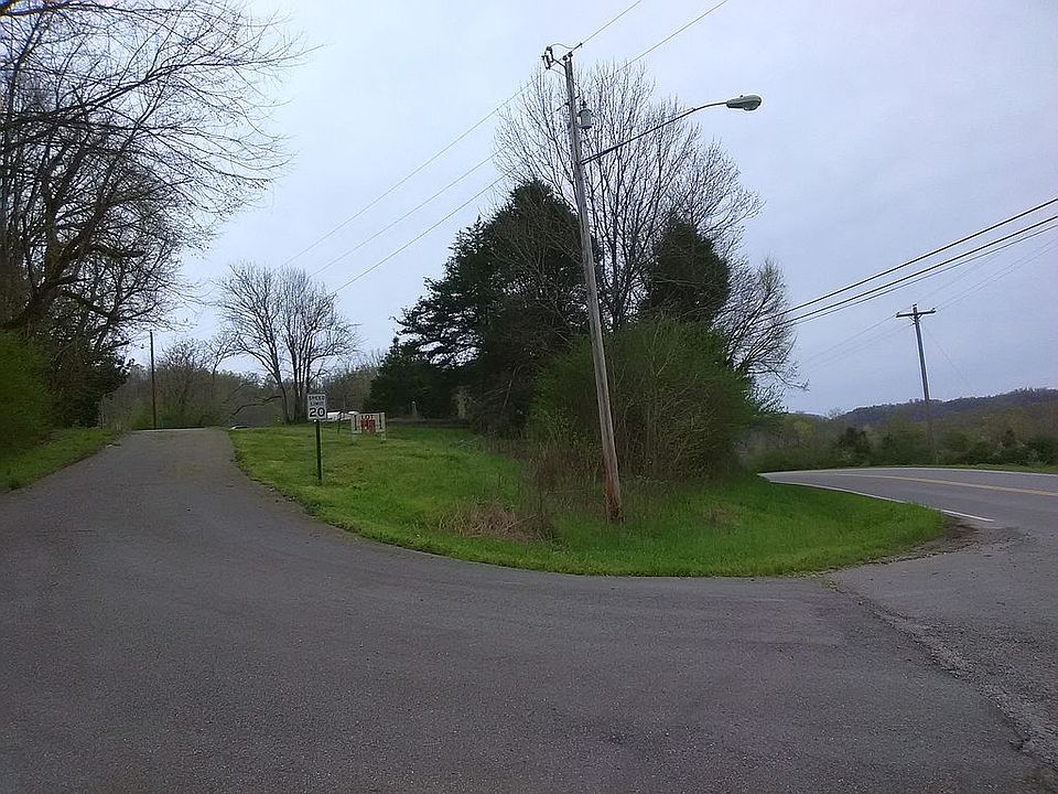 1st image of Lakeview Dr