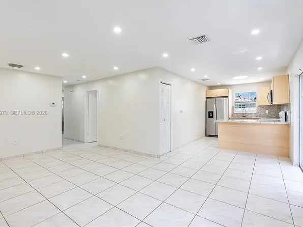 1214 NW 34th Ave #1214, Miami, FL 33125
