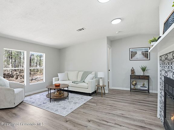 4th image of 10303 S Evans Point