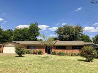 1505 Rita Ln, Iowa Park, TX 76367