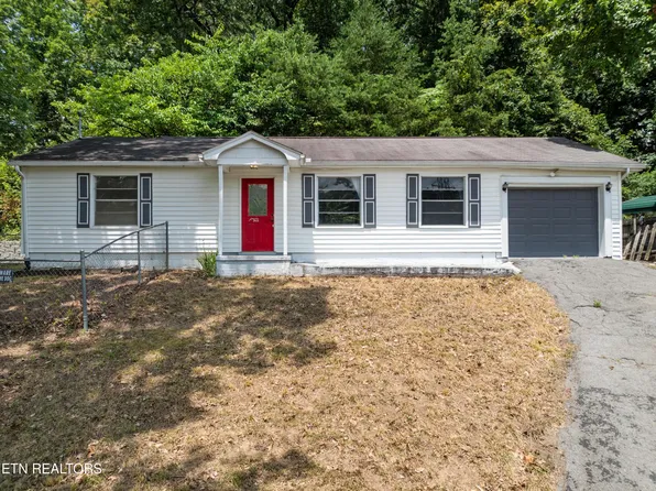 1613 Dutch Valley Dr, Knoxville, TN 37918