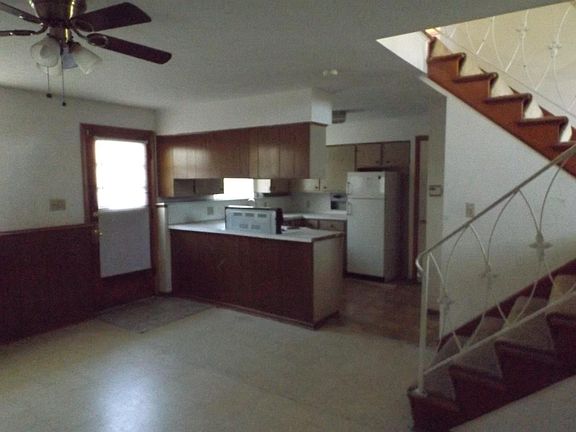 4th image of 935 S Weyant Ave