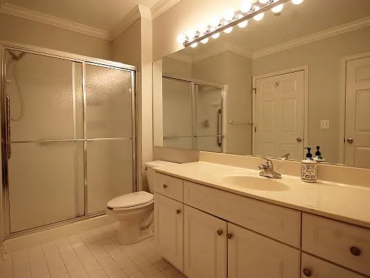 7000 Falls Reach Dr #102 — Photo 36