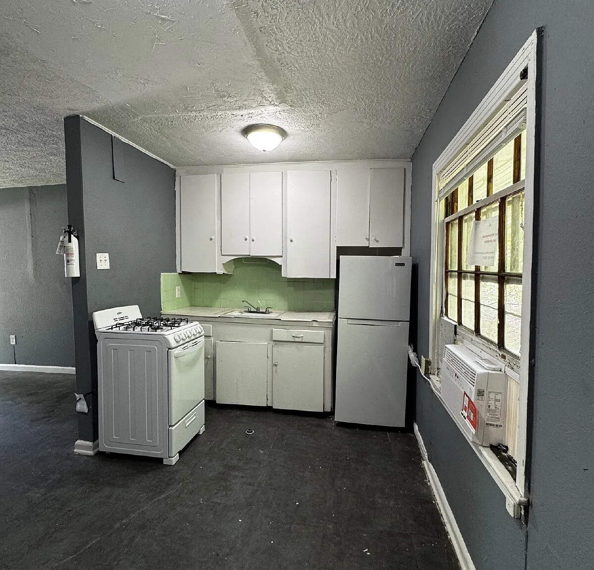 1 bed, 1.0 bath, $950 — Photo 4