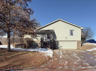 1336 E Longhorn Dr, Derby, KS 67037