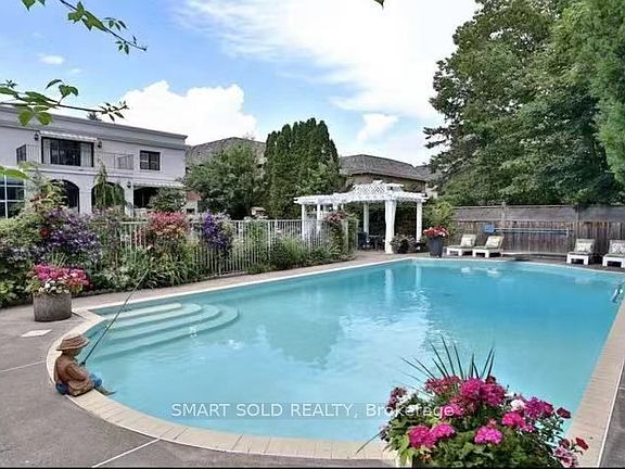 4th image of 157 Gordon Rd