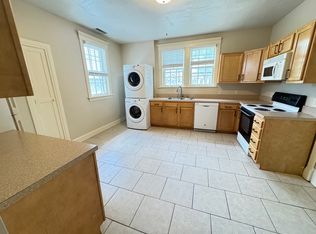 1645 D St #1, Lincoln, NE 68502