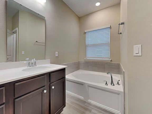 4th image of 12111 Marvin Garden Ct