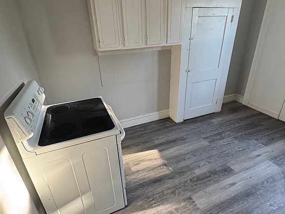 4th image of 1007 Floyd St #20