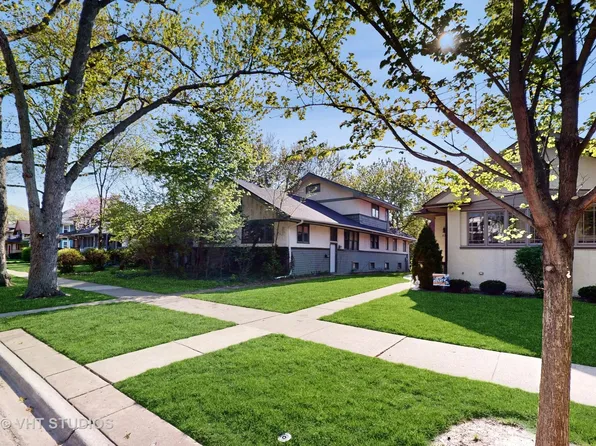 827 N Grove Ave, Oak Park, IL 60302