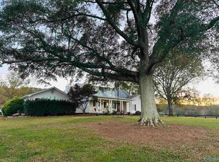 3690 Bakers Chapel Rd, Guntersville, AL 35976