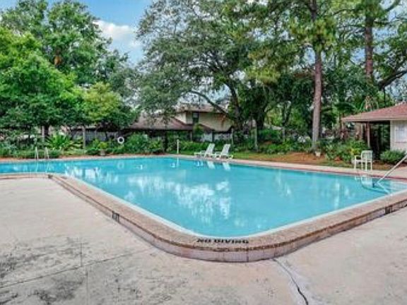 2nd image of 6904 El Centro Ct