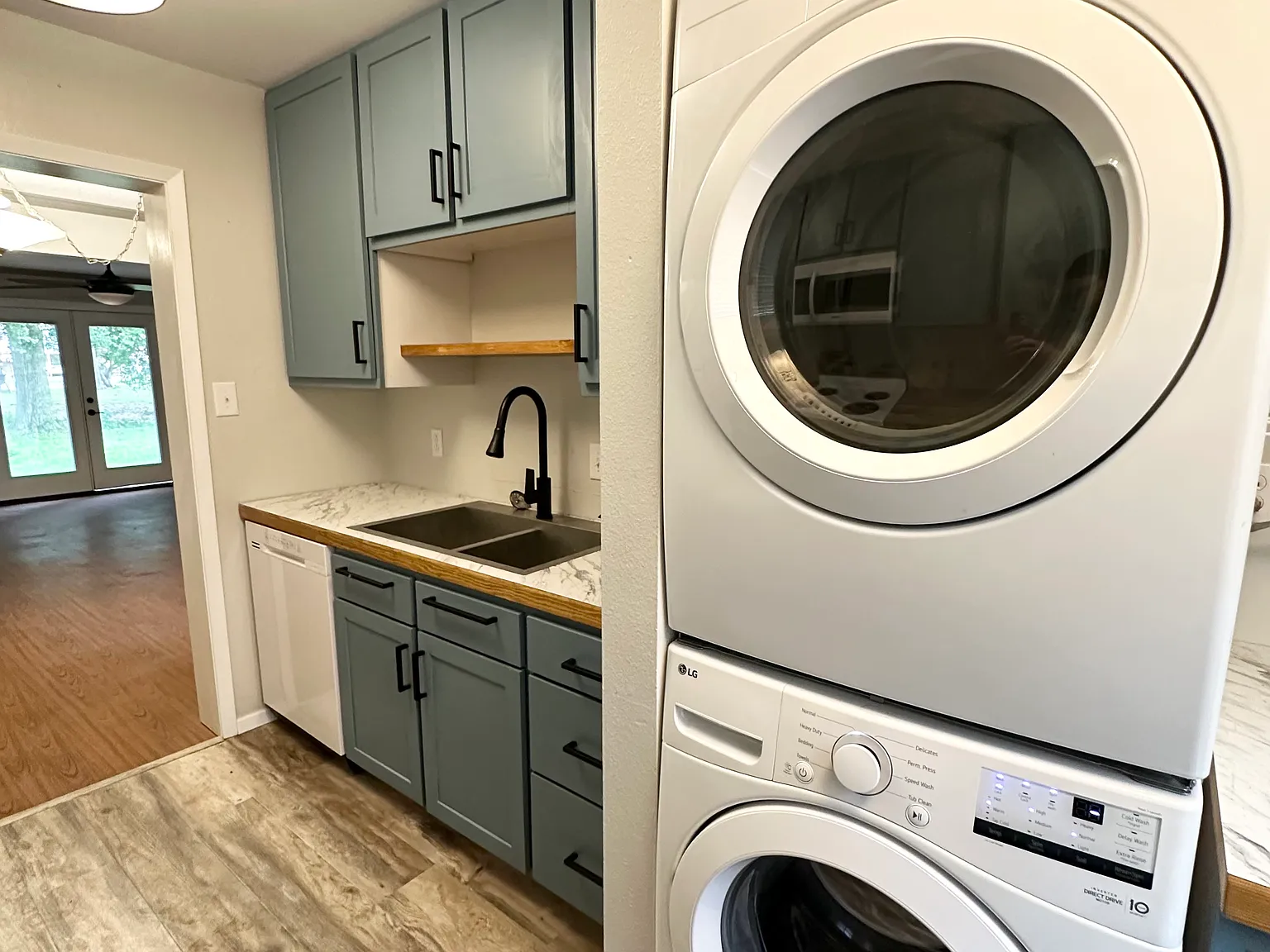 2 bed, 1.5 bath, 1367 sqft, $1,250 — Photo 4