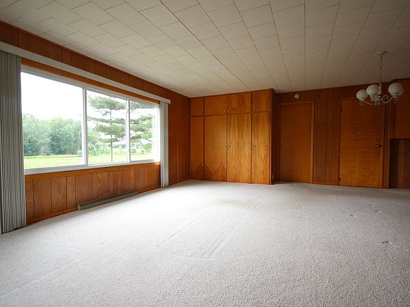 4th image of 13901 Q Ave E