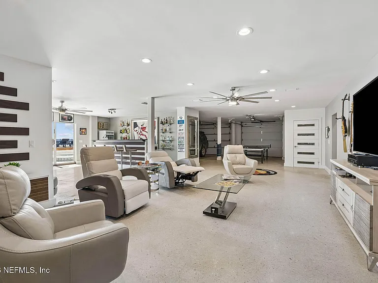 14030 Mandarin Oaks Ln — Photo 32