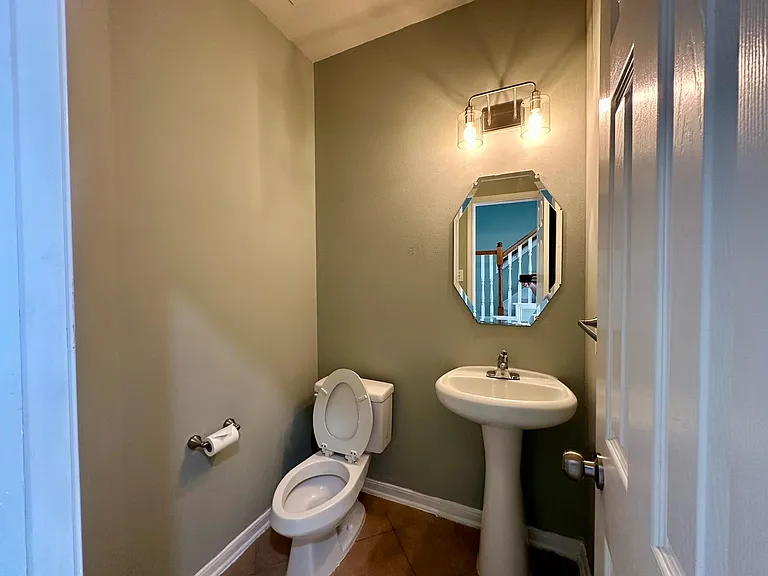 9222 Memorial Grove Dr — Photo 26