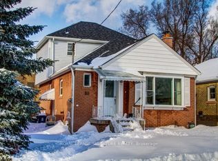 88 Westview Blvd, Toronto, ON M4B3J1