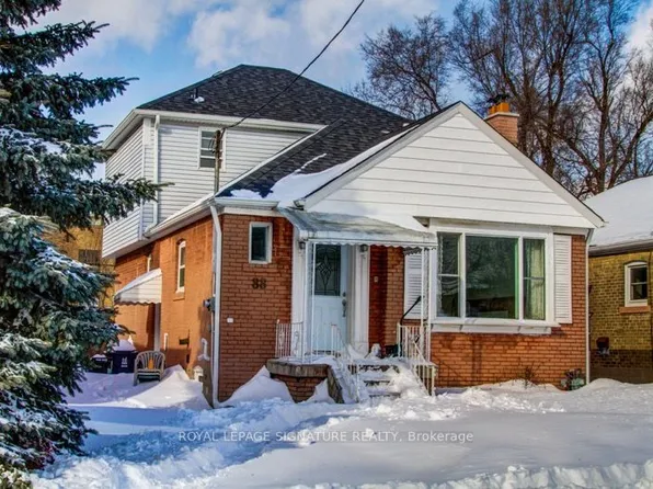 88 Westview Blvd, Toronto, ON M4B 3J1