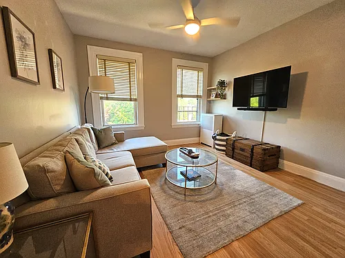 1064 Beacon St #15 Photo 1