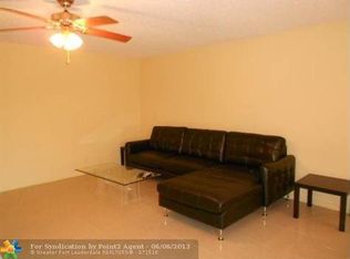 250 Ventnor #R, Deerfield Beach, FL 33442