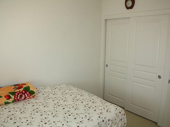 4th image of 4300 Newton Ave Unit 36