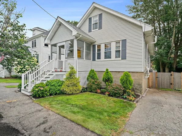 18 Thurlow St, West Roxbury, MA 02132