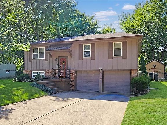 2nd image of 206 Valley Dr