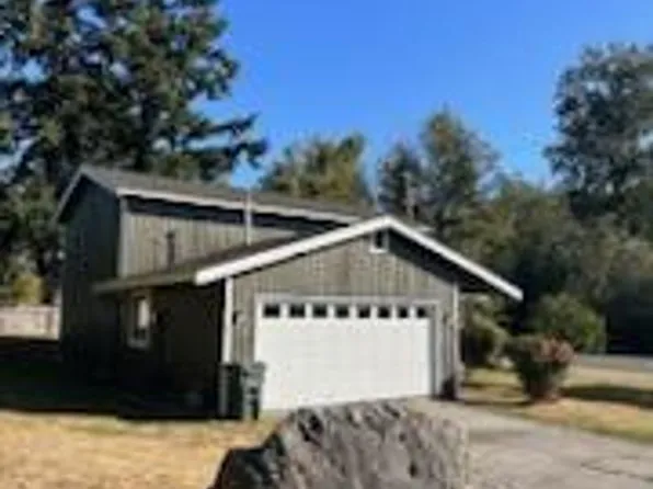 1494 Hillspring Rd, Bellingham, WA 98226