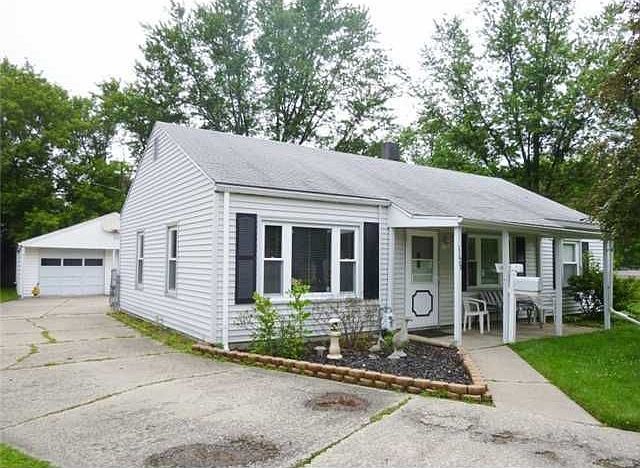 2nd image of 1123 Anderson Ave