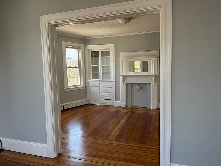 368 Orms St #3 — Photo 3
