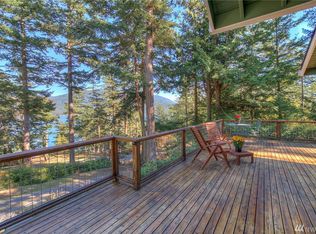 1115 Sunderland Rd, Eastsound, WA 98245