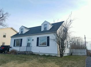 139 Parkview Ter, Rochester, NY 14617