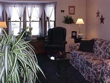 4th image of 34612 Summer Hill Dr