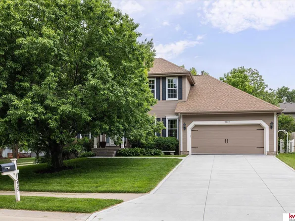 13405 Boyd St, Omaha, NE 68164