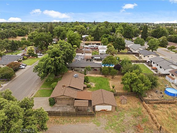 4th image of 126 Mary Ln