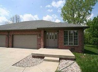 6746 Derbyshire Rd, Indianapolis, IN 46227