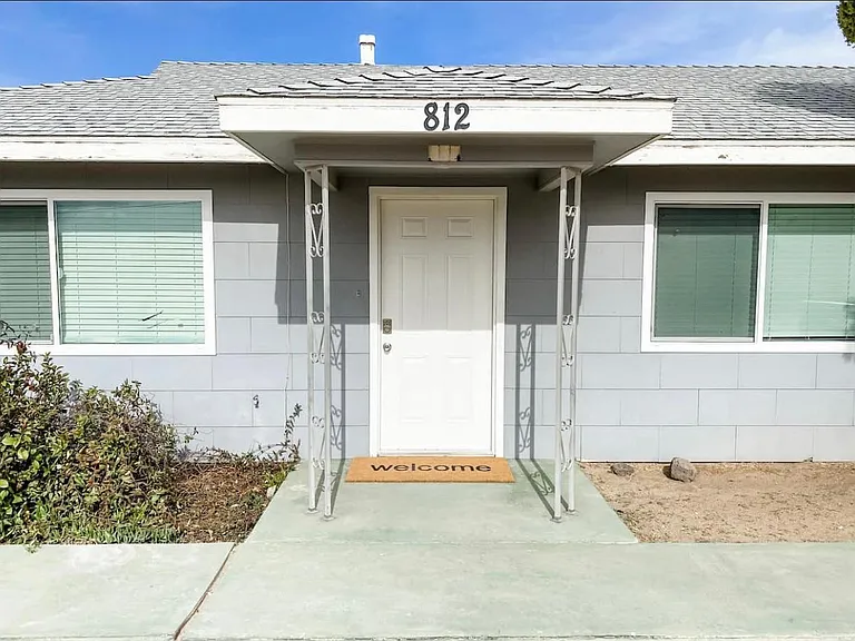 812 N Fairview St — Photo 11