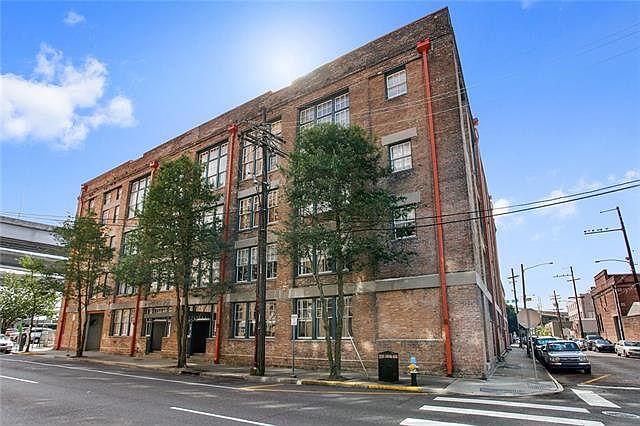 1st image of 1111 S Peters St APT 309