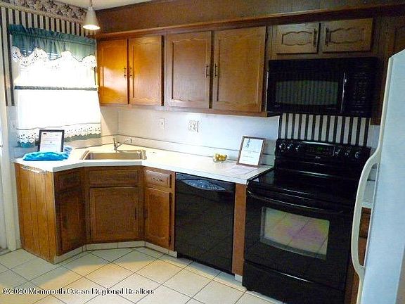 2nd image of 1184B Clydebank Ct