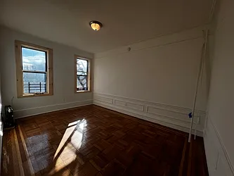 2645 Morris Avenue, #4B