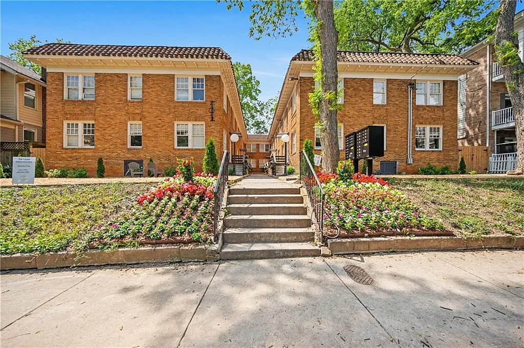 1 bed, 1.0 bath, 800 sqft, $1,500 — Photo 1