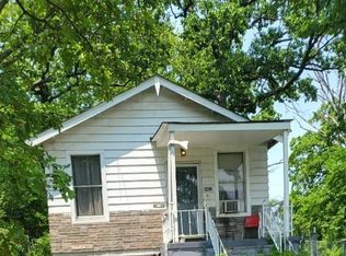 4423 Ravenwood Ave, Saint Louis, MO 63121