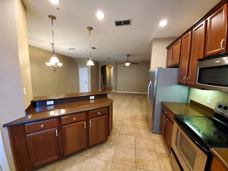 4838 Luge Ln — Photo 7